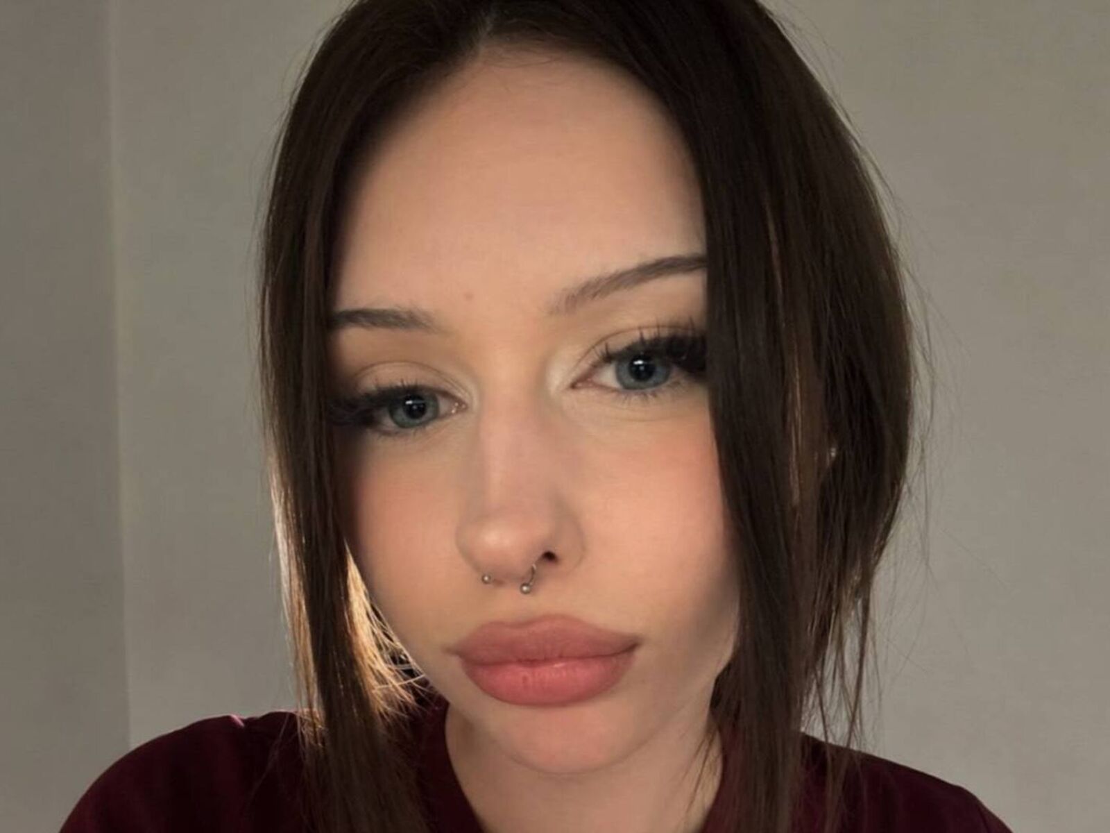 Live cam for FlorettaLucius