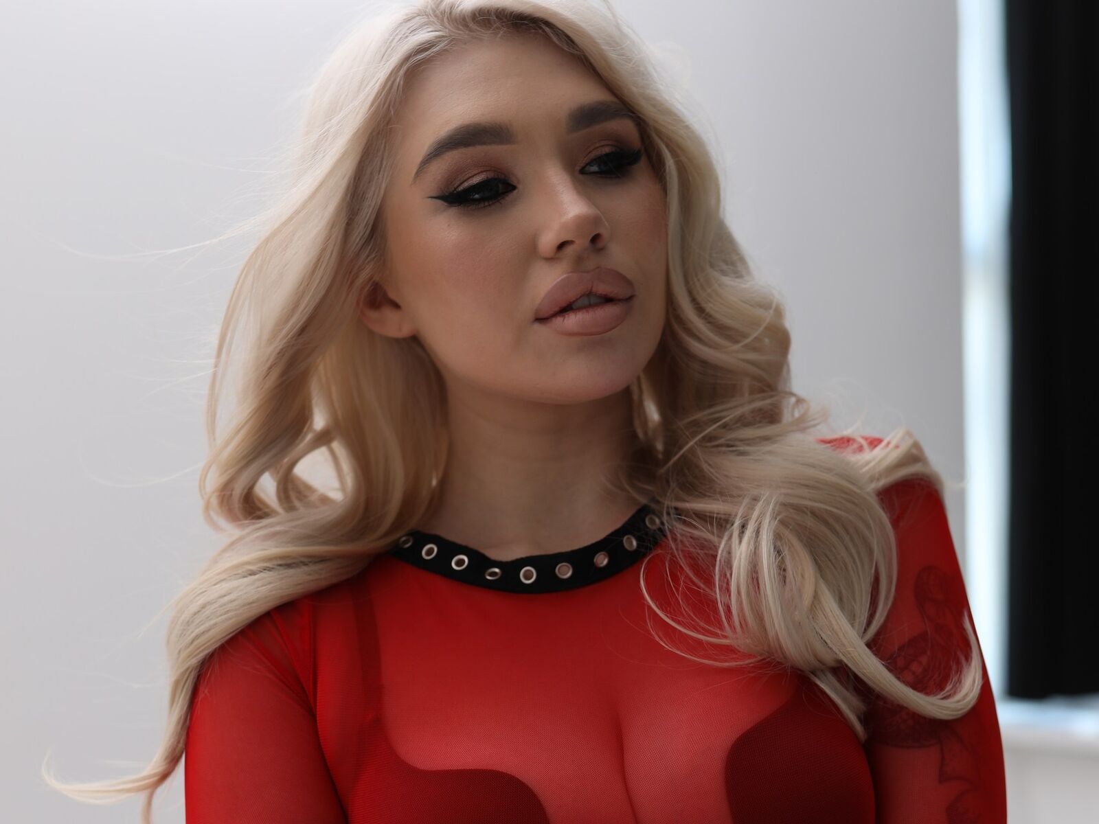 Live cam for DreamMila