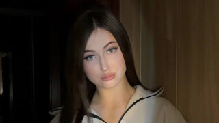 Free Nude MilagrosPagel