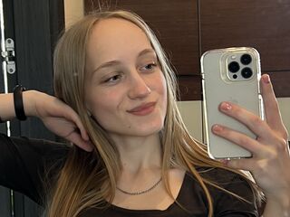 VIVO.webcam EllaMarlow (19) girl with normal breasts