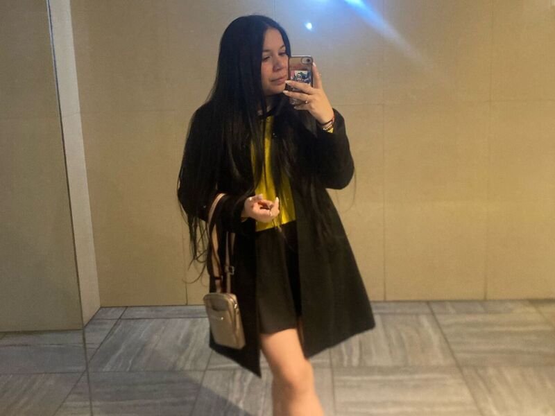 emilysandrew profile
