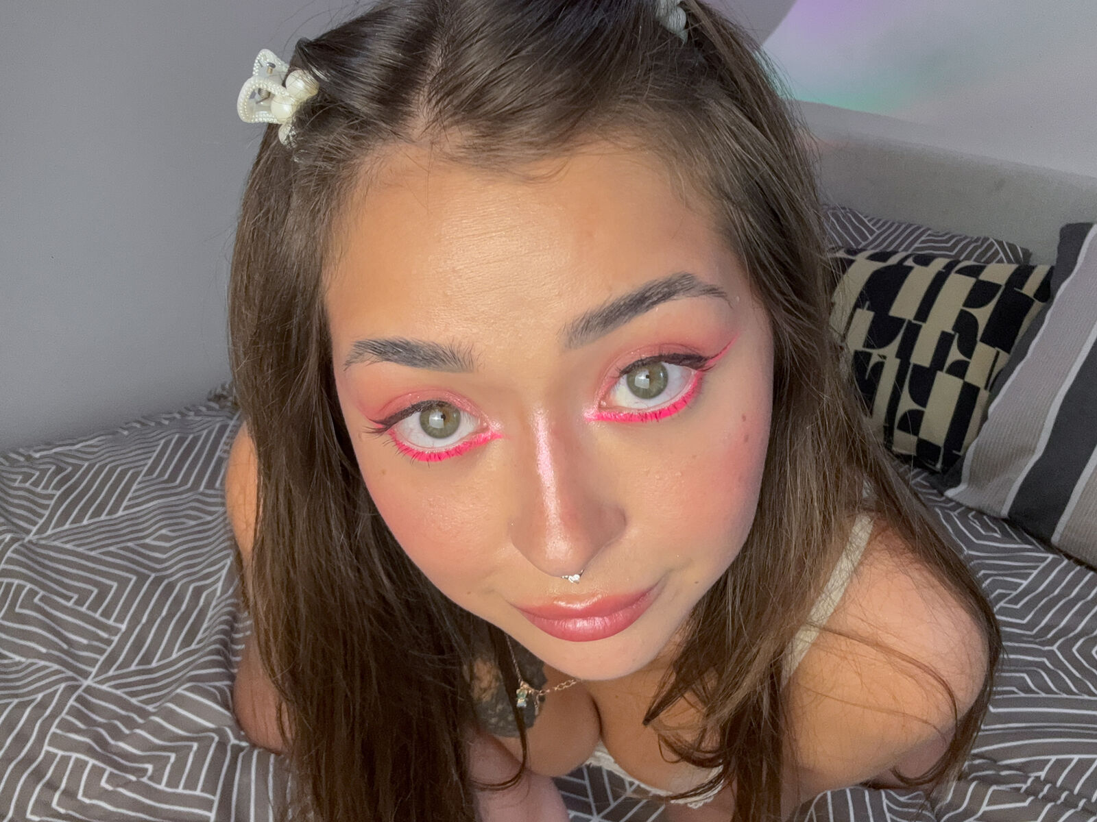 Live cam for IskrinaCold