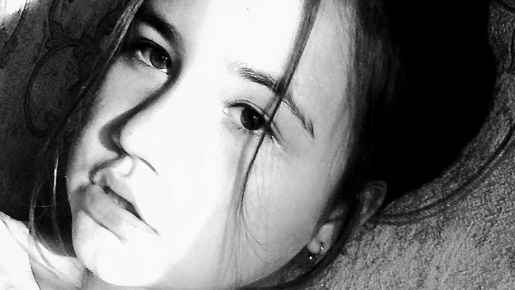 Statistics of LoriFlox cam girl at GirlsOfJasmin