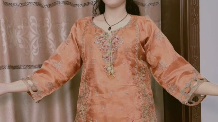 Discover NoorJasmin VIP show