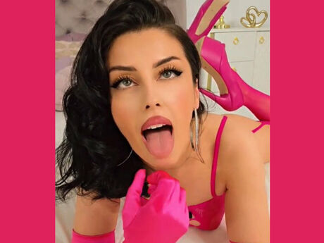 Chat with KarinAss