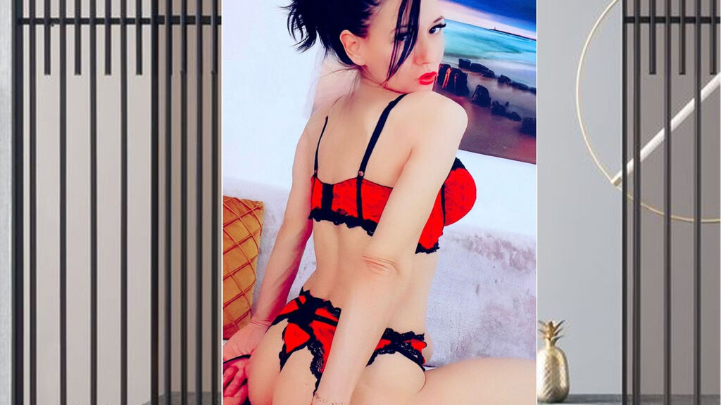 DennyLewin live cam model at LiveJasmin