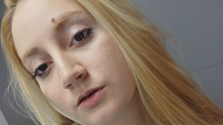 JulesJade's live cam