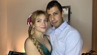 SiellaAndKosta Live Webcam on LiveJasmin