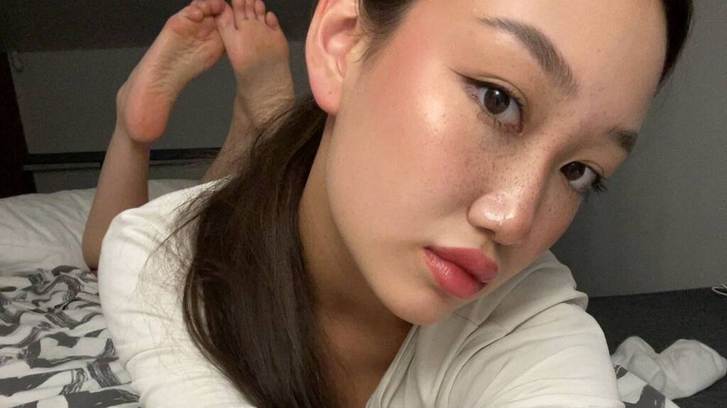 AriaRern's profile from Jasmin at GirlsOfJasmin'