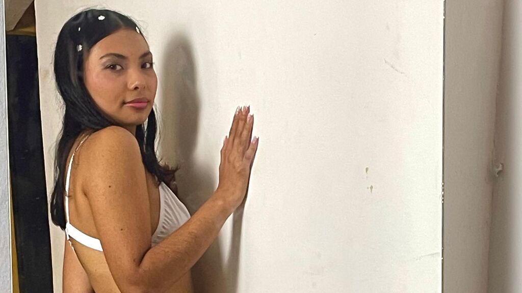 Watch AngelicSimonz live on cam at LiveJasmin