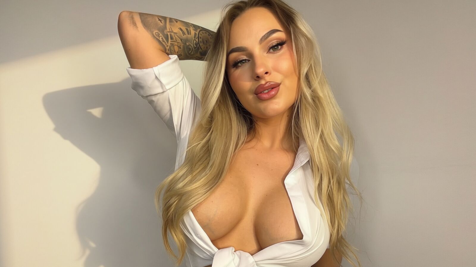 Nicole glamour portrait