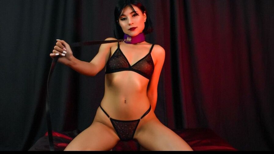 Free Naked AriadnaGrow
