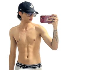 ChristianLeone is a webcam model, age 18