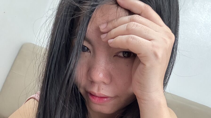 Chat With JoanneNooten Now