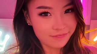 NaomiAyanami webcam girl preview