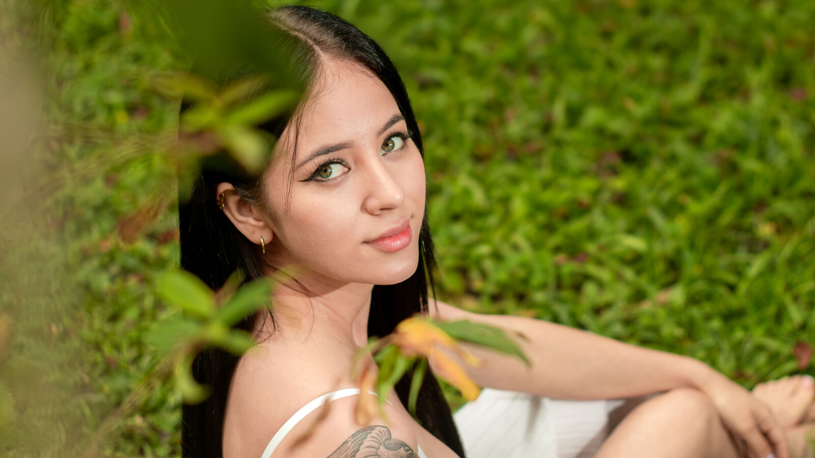 AteneaSantacruz erotic portrait