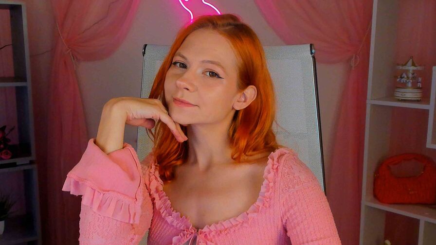 LisaAris Webcam Nude Show - Artbyalee