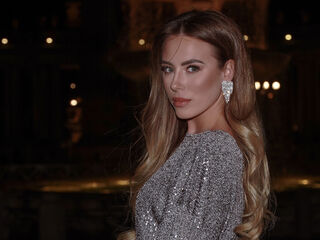 LeylaBlanc LeylaBlanc