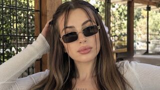 DariiaBella similar cam performer photo