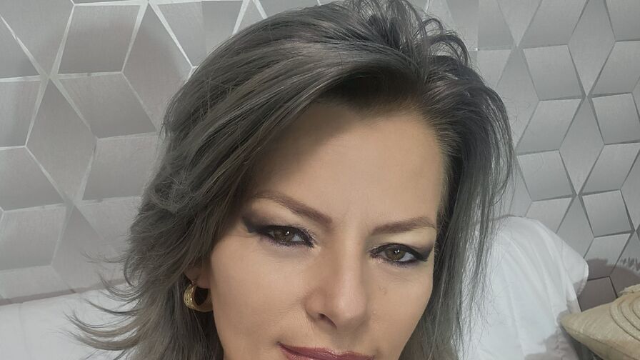 Discover StelaKleyn VIP show
