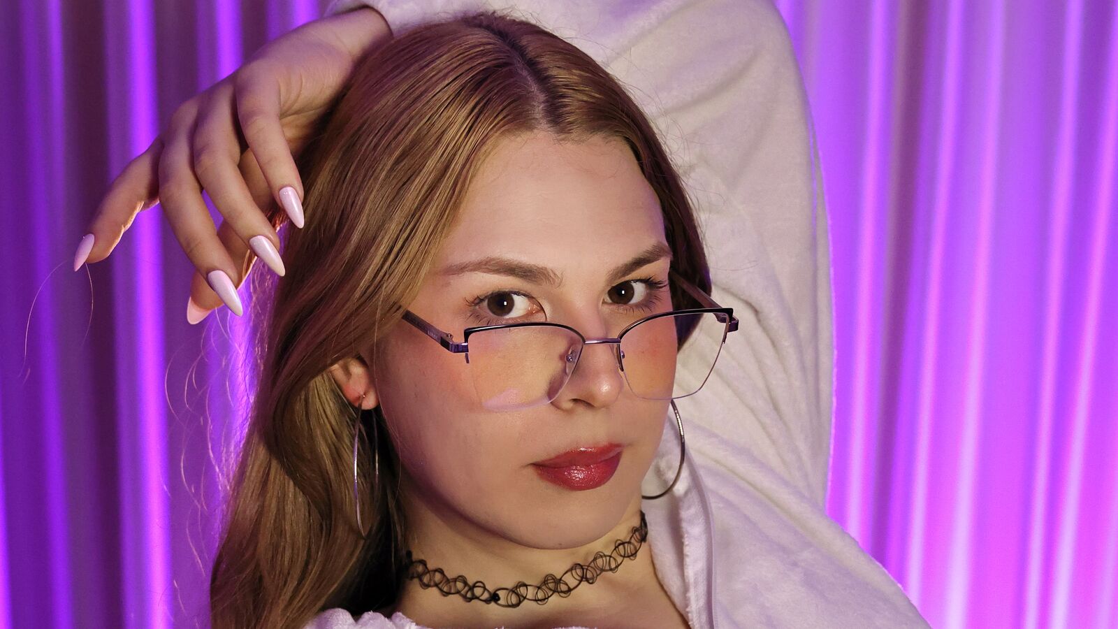 YaskaraStrujak erotic portrait