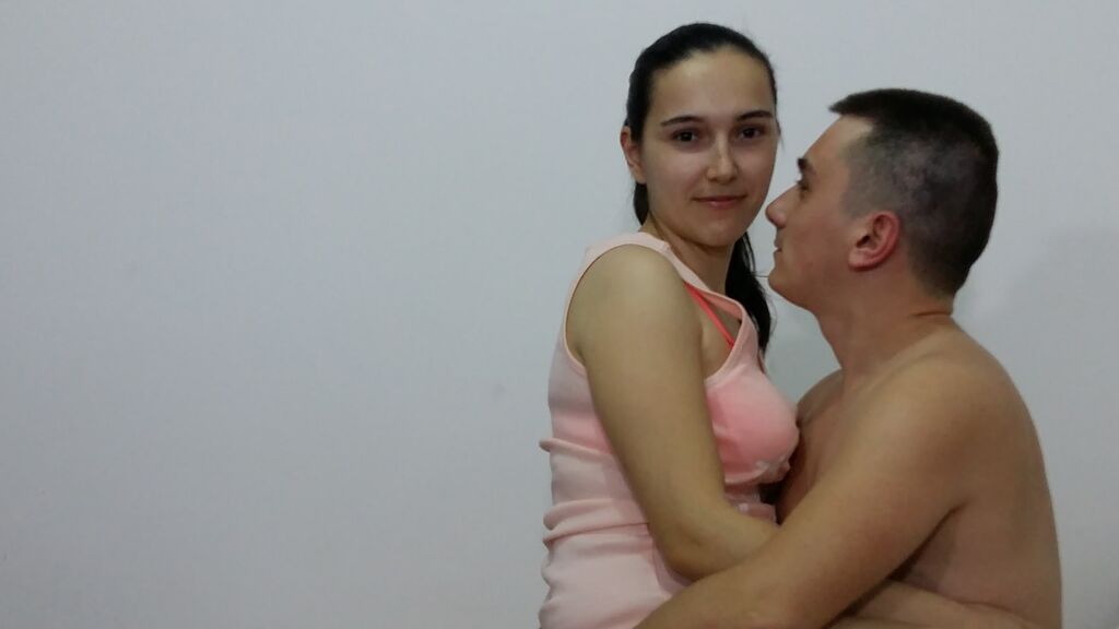 AnaysDavid live cam model at LiveJasmin