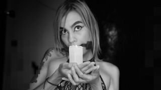Free Nude TatysLavigne