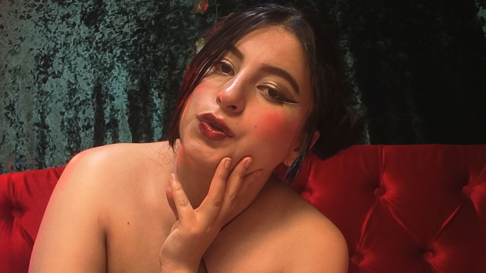 AteneaOlsen erotic portrait