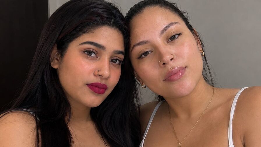 LiaAndBiana Cumshow Vip