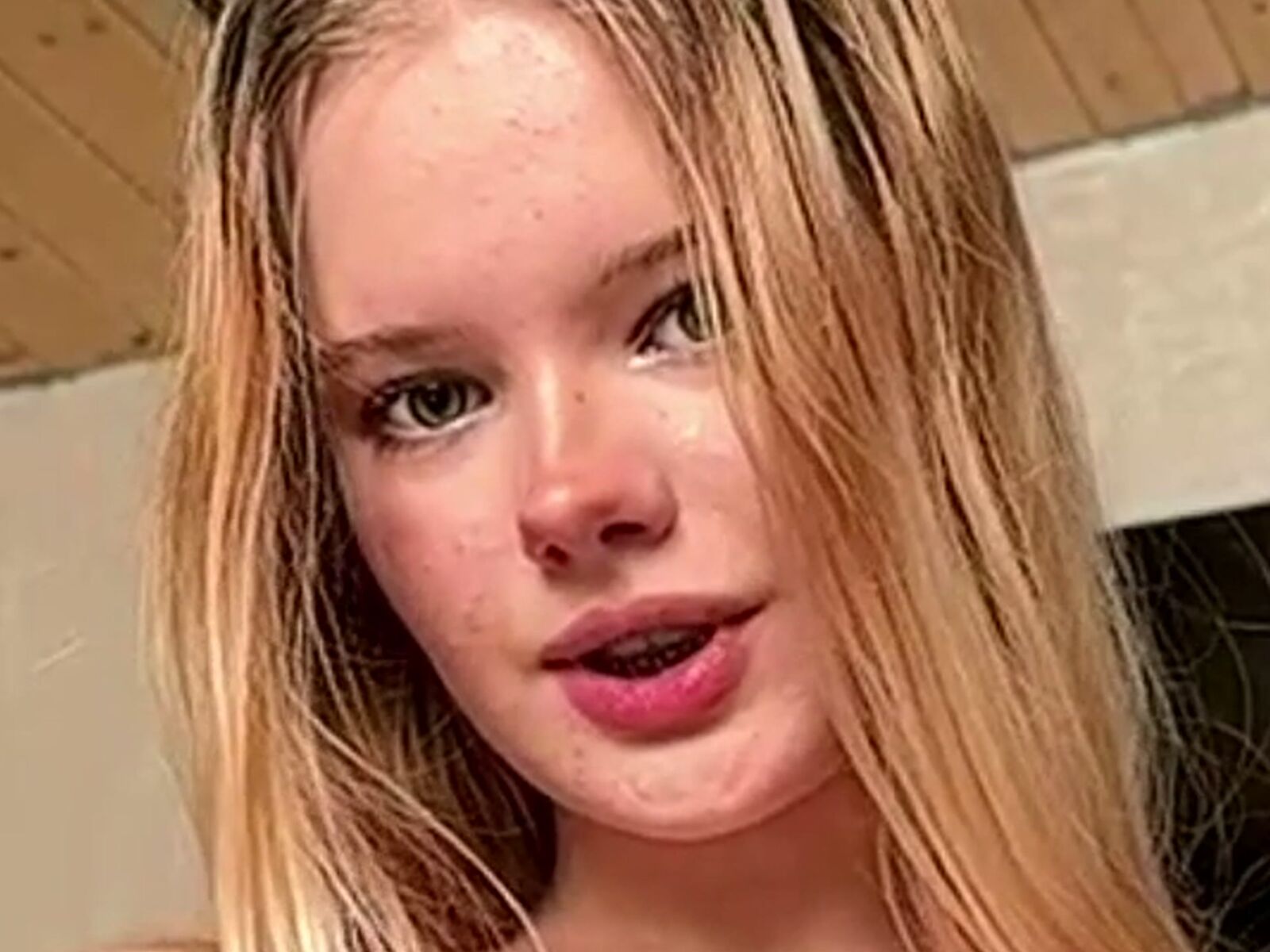 Live cam for JeannettaCeraos