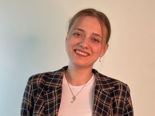 CherieVanmatre Live Cam Model