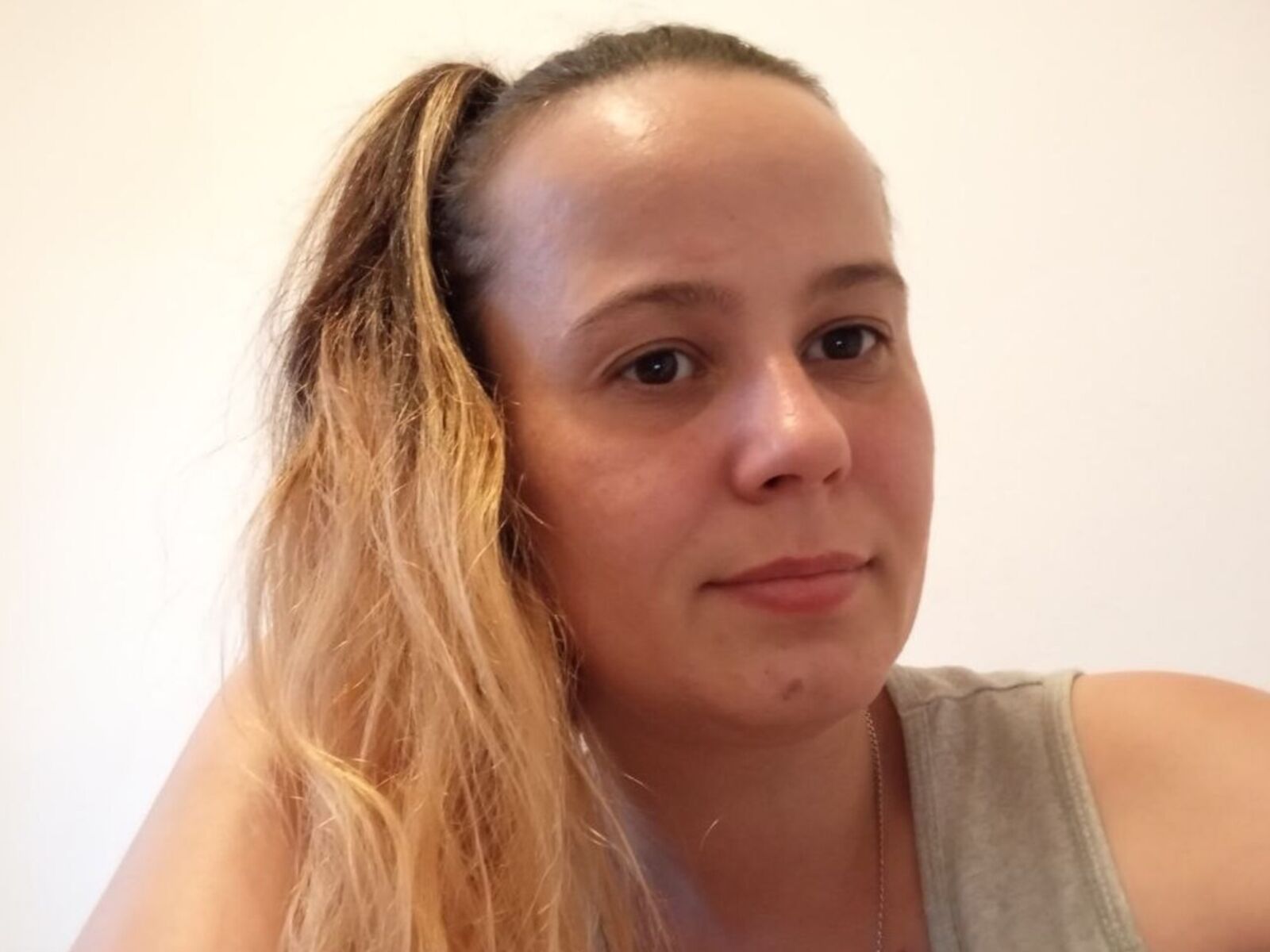 Live cam for ElinaDameson