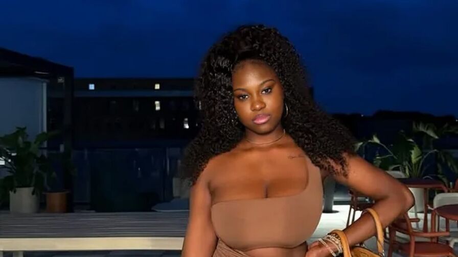 Watch RuthieMike live on The Edge Private