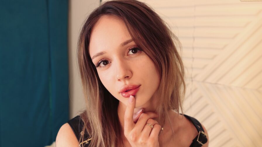 Discover EmmaGilmore on Erotic-Art-Beauty.com