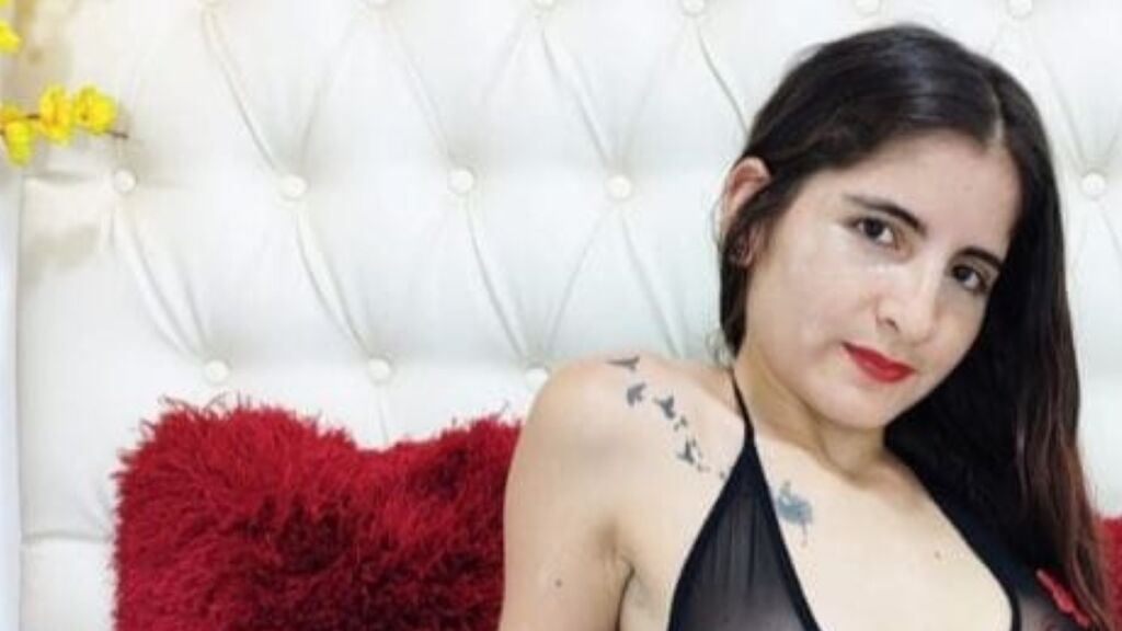 YanettRevelo Live Cam on LiveJasmin