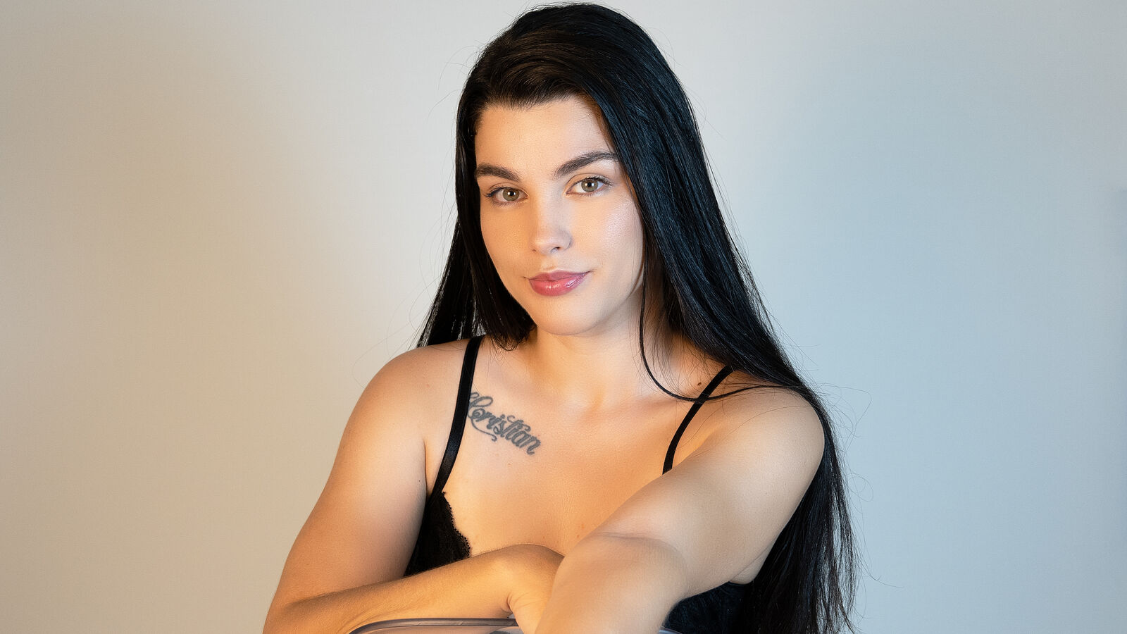 MaraRuiz erotic portrait