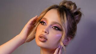 Kostenlos Nackt AgathaMirey