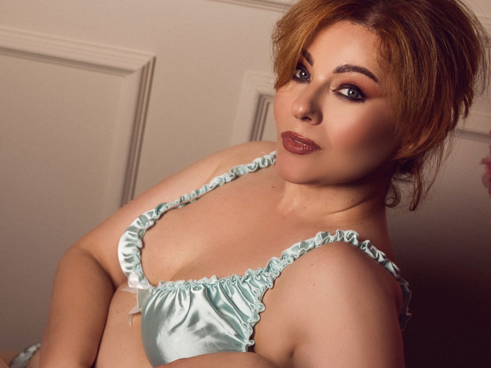 Live cam for AmeliaReds