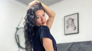 SereneWolsh's LiveJasmin show and profile