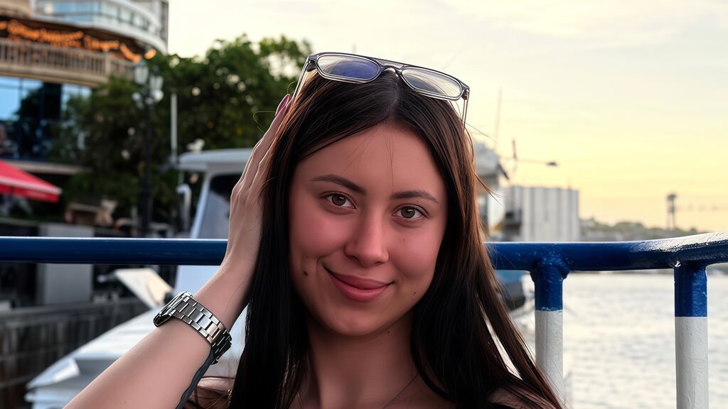 Statistics of LissaCoblentz cam girl at GirlsOfJasmin