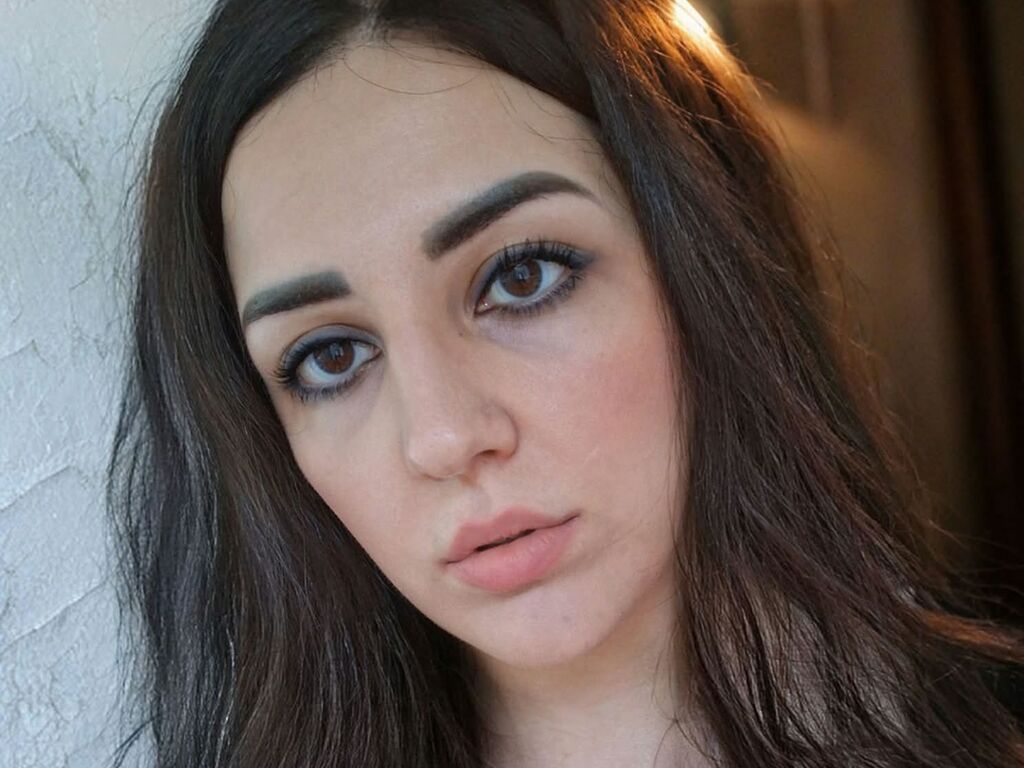 EllaDaisy premium girl cam session