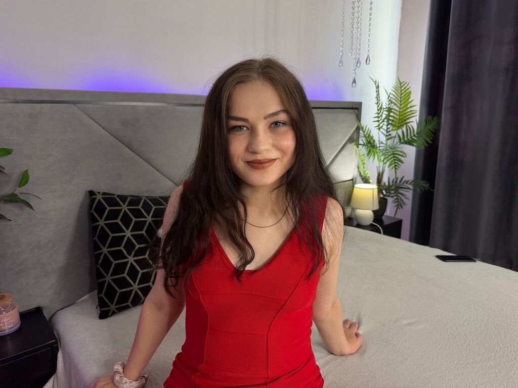 MilanaCroft live cam girl profile