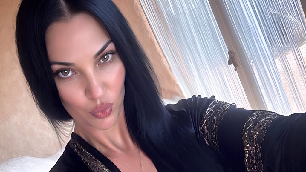 MiaMontal Live Cam on LiveJasmin and RICams