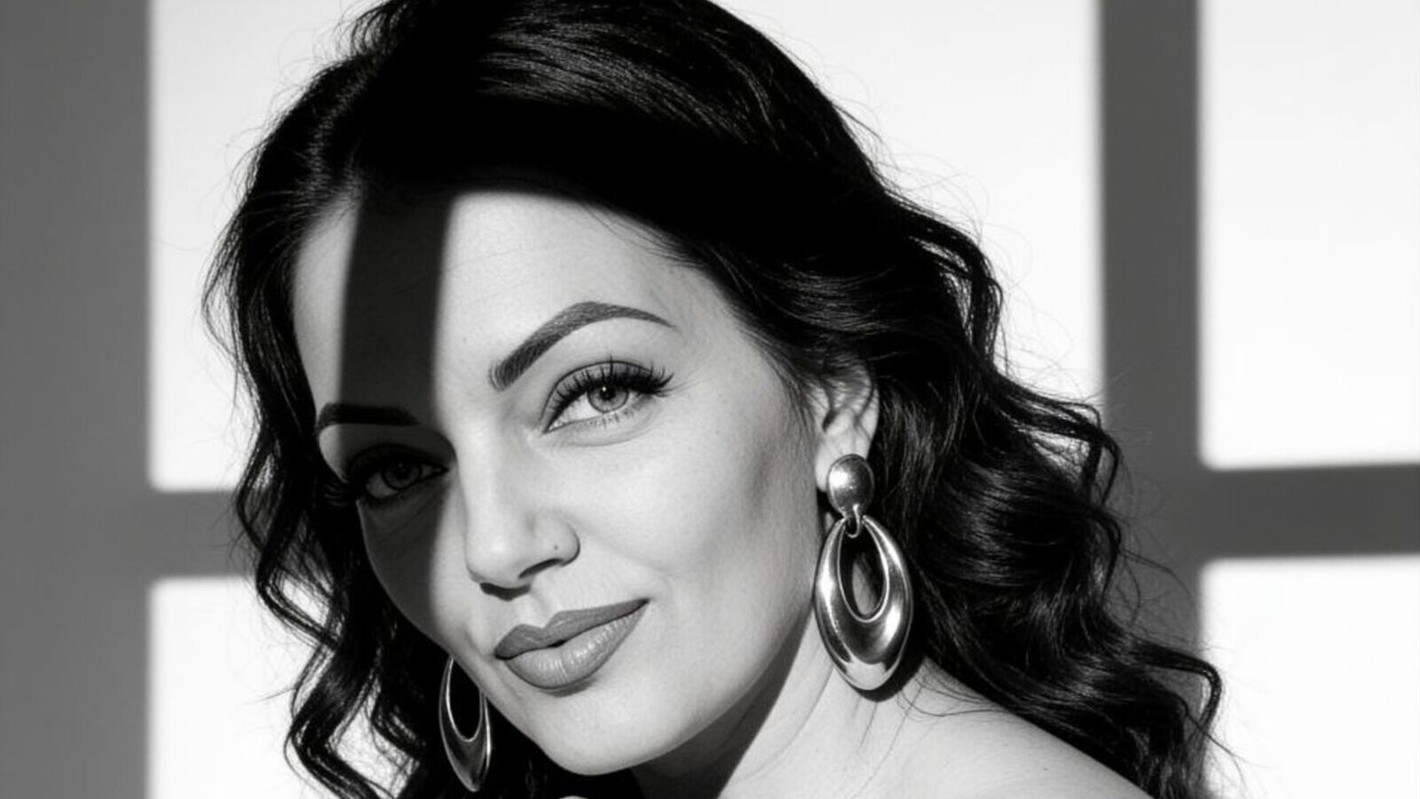 SelenaBlooms erotic portrait