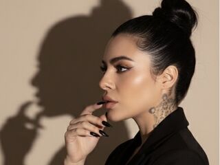 live cam room RavenBecket