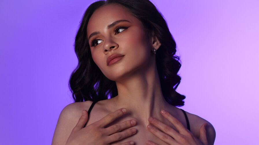 Chat With MartaBrent Now