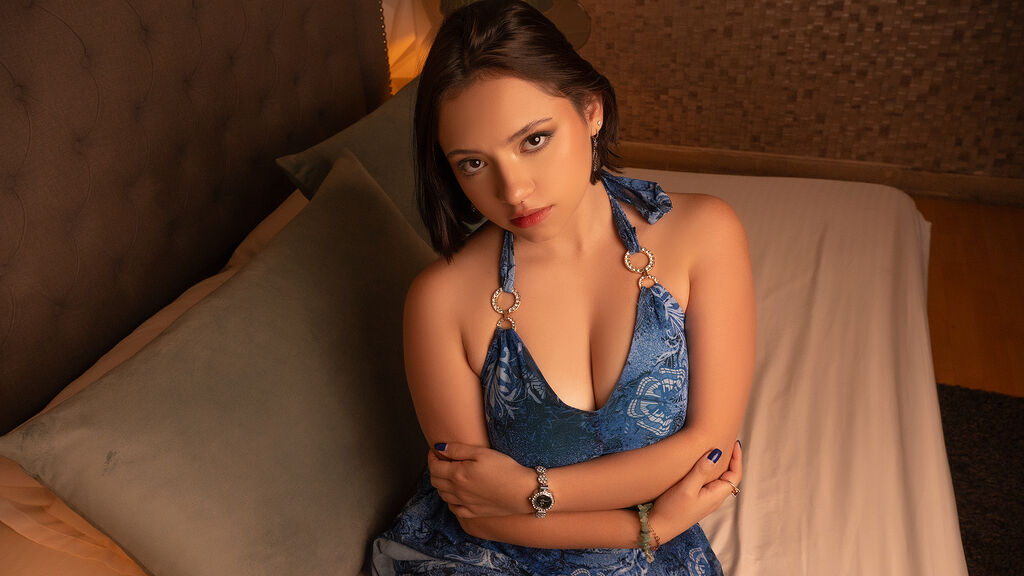 Sex chat gratuit in direct cu CamiVelvet pe LiveJasmin