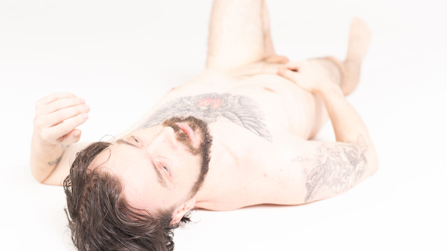 View MarkusPadre Fuck Vids and Pics