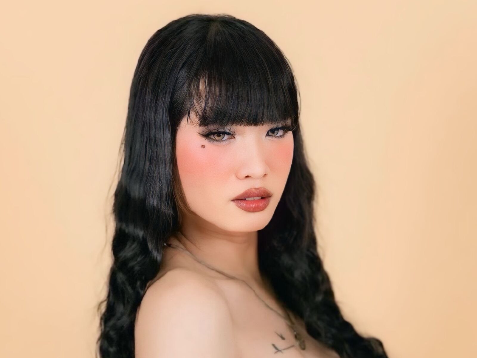 Live cam for CharlotGrand