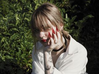 adult nude chat LiyaLuna